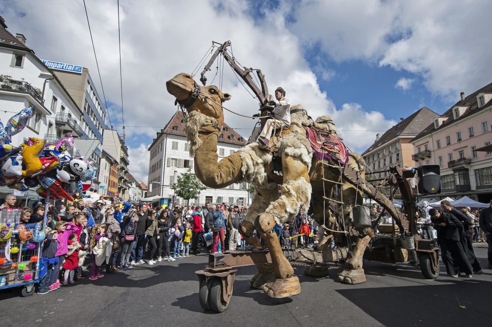 44e braderie et ses horlofolies: ici deambulation le long de l'avenue Leopold-Robert

La Chaux-de-Fonds, 06 09 2015
Photo : © David Marchon